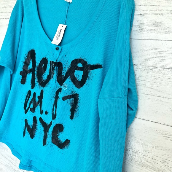 Oversized Aero Top - Picture 2 of 12